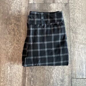Old Navy Black and White Plaid Pants Size  0